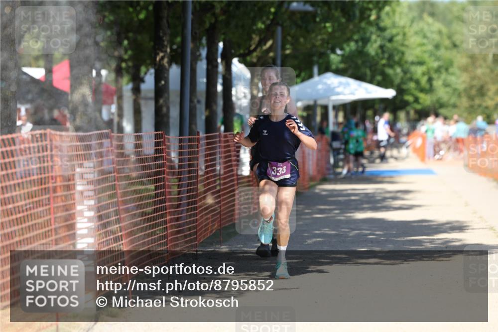 07.09.2025 - 19. Norderstedt Triathlon Michael Strokosch http://msf.ph/oto/8795852 07.09.2025 13:51:42 Laufen 324, 333, 1352 meine-sportfotos.de