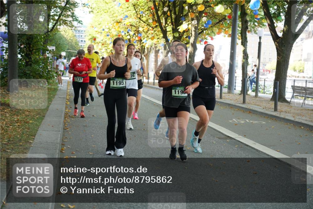 07.09.2025 - BARMER Alsterlauf Yannick Fuchs http://msf.ph/oto/8795862 07.09.2025 11:44:06 Laufen 1137, 1195, 26, 1196 meine-sportfotos.de