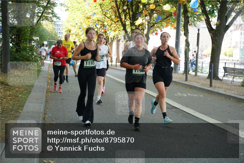 07.09.2025 - BARMER Alsterlauf Yannick Fuchs http://msf.ph/oto/8795870 07.09.2025 11:44:06 Laufen 1137, 1195, 26, 1196 meine-sportfotos.de