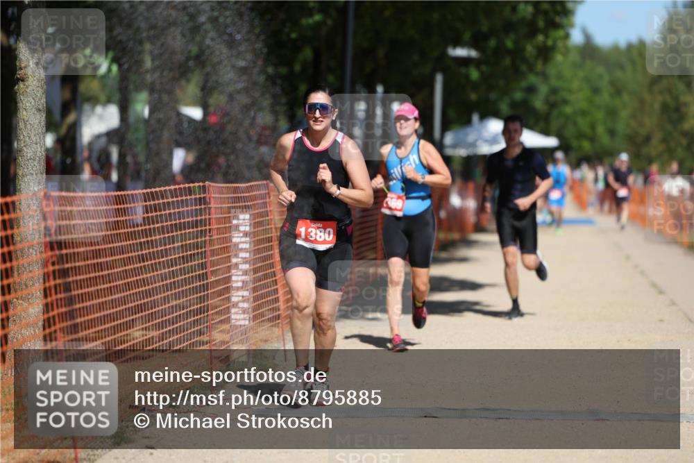 07.09.2025 - 19. Norderstedt Triathlon Michael Strokosch http://msf.ph/oto/8795885 07.09.2025 13:01:55 Laufen 171, 1369, 1380 meine-sportfotos.de