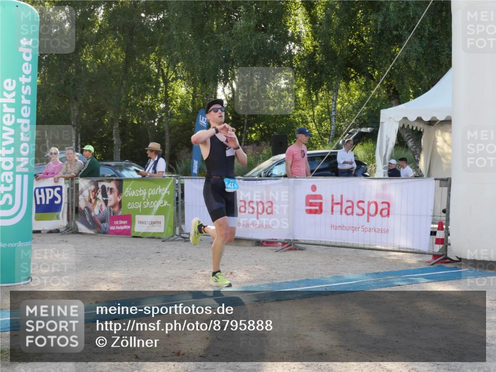 07.09.2025 - 19. Norderstedt Triathlon Zöllner http://msf.ph/oto/8795888 07.09.2025 17:06:33 Ziel 1411 meine-sportfotos.de