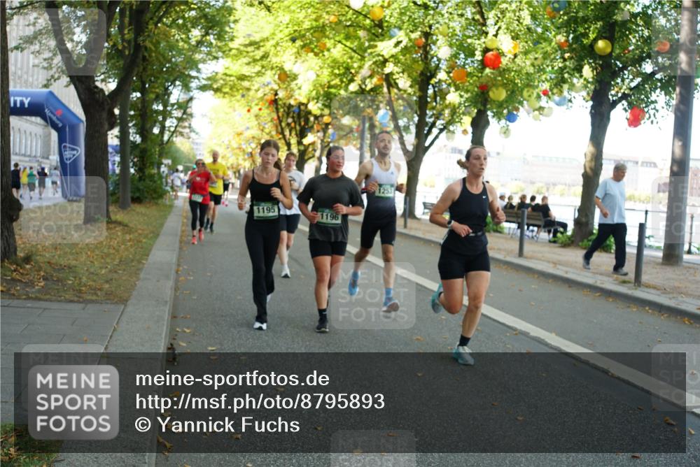 07.09.2025 - BARMER Alsterlauf Yannick Fuchs http://msf.ph/oto/8795893 07.09.2025 11:44:07 Laufen 1195, 1196, 1253 meine-sportfotos.de