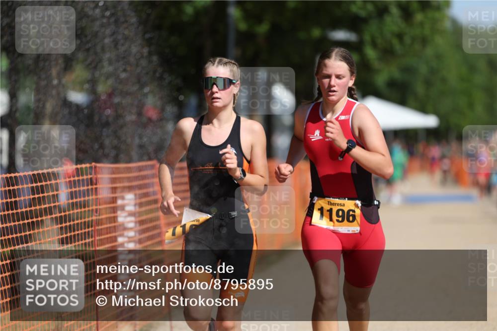 07.09.2025 - 19. Norderstedt Triathlon Michael Strokosch http://msf.ph/oto/8795895 07.09.2025 11:54:06 Laufen 1168, 1196 meine-sportfotos.de