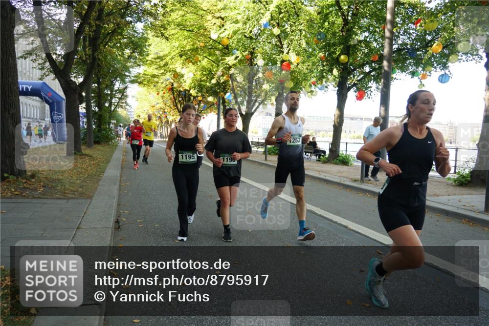 07.09.2025 - BARMER Alsterlauf Yannick Fuchs http://msf.ph/oto/8795917 07.09.2025 11:44:08 Laufen 1195, 1196, 253 meine-sportfotos.de