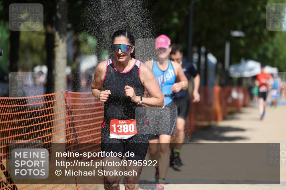 07.09.2025 - 19. Norderstedt Triathlon Michael Strokosch http://msf.ph/oto/8795922 07.09.2025 13:01:57 Laufen 171, 1369, 1380 meine-sportfotos.de