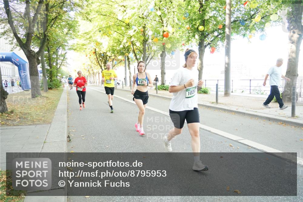 07.09.2025 - BARMER Alsterlauf Yannick Fuchs http://msf.ph/oto/8795953 07.09.2025 11:44:10 Laufen 1137, 1010, 12, 1026 meine-sportfotos.de