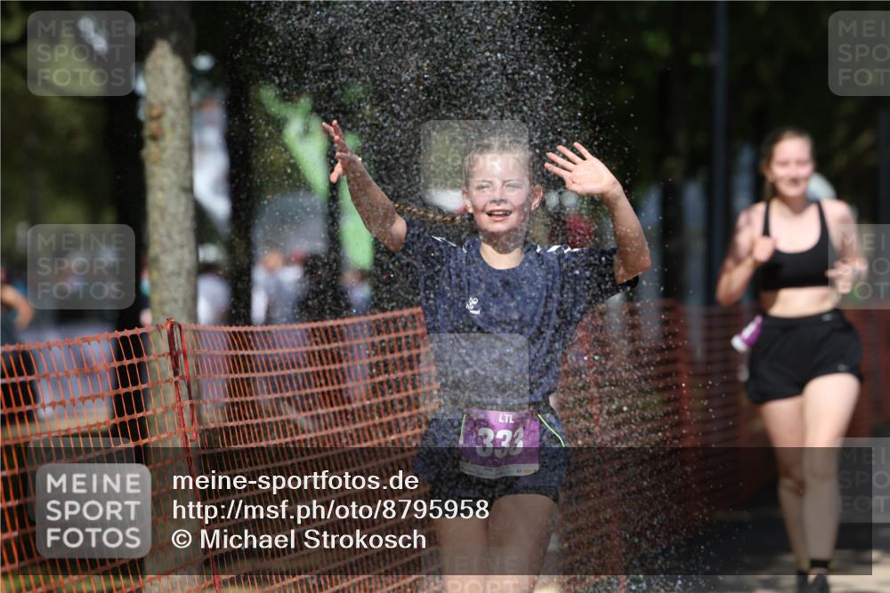 07.09.2025 - 19. Norderstedt Triathlon Michael Strokosch http://msf.ph/oto/8795958 07.09.2025 13:51:44 Laufen 324, 333, 1352 meine-sportfotos.de