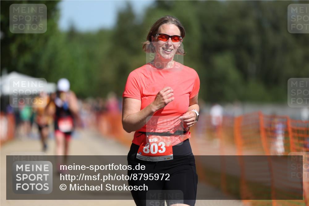 07.09.2025 - 19. Norderstedt Triathlon Michael Strokosch http://msf.ph/oto/8795972 07.09.2025 12:18:50 Laufen 201, 803 meine-sportfotos.de