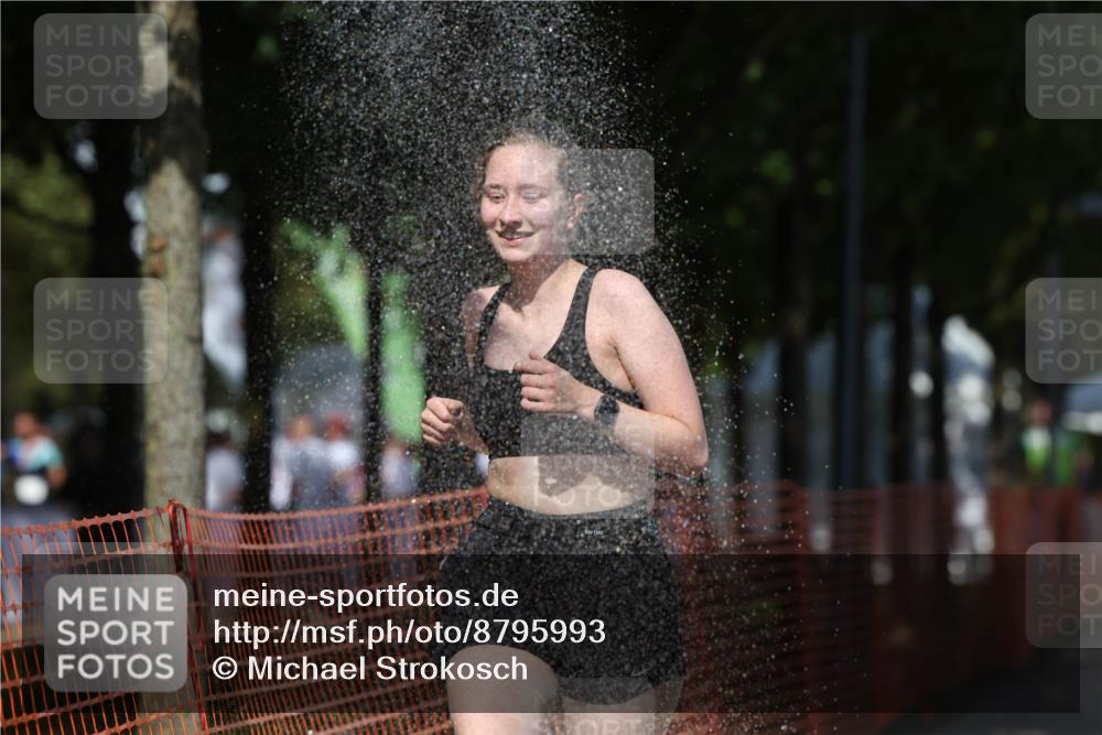 07.09.2025 - 19. Norderstedt Triathlon Michael Strokosch http://msf.ph/oto/8795993 07.09.2025 13:51:47 Laufen 324, 333, 1352 meine-sportfotos.de