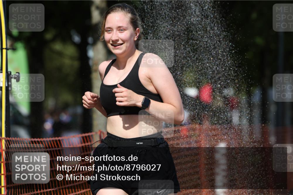 07.09.2025 - 19. Norderstedt Triathlon Michael Strokosch http://msf.ph/oto/8796027 07.09.2025 13:51:48 Laufen 324, 333, 1352 meine-sportfotos.de