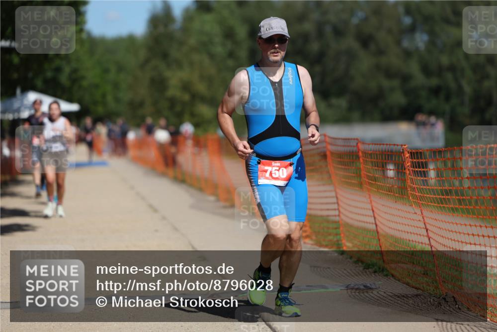 07.09.2025 - 19. Norderstedt Triathlon Michael Strokosch http://msf.ph/oto/8796028 07.09.2025 13:02:11 Laufen 700, 750, 1264, 1293, 1391 meine-sportfotos.de