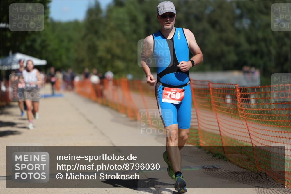 07.09.2025 - 19. Norderstedt Triathlon Michael Strokosch http://msf.ph/oto/8796030 07.09.2025 13:02:11 Laufen 700, 750, 1264, 1293, 1391 meine-sportfotos.de