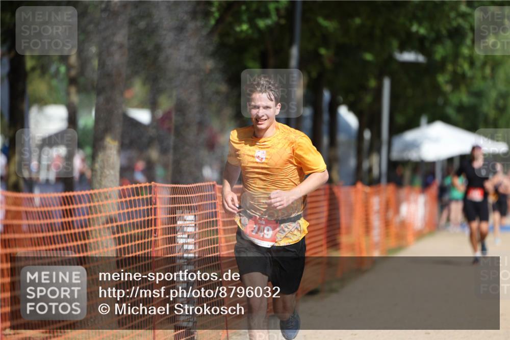 07.09.2025 - 19. Norderstedt Triathlon Michael Strokosch http://msf.ph/oto/8796032 07.09.2025 12:18:58 Laufen 149, 201, 1381 meine-sportfotos.de