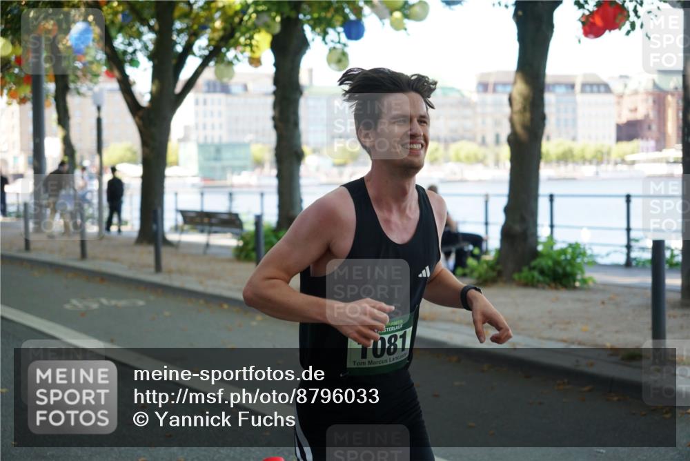 07.09.2025 - BARMER Alsterlauf Yannick Fuchs http://msf.ph/oto/8796033 07.09.2025 11:44:16 Laufen 081 meine-sportfotos.de