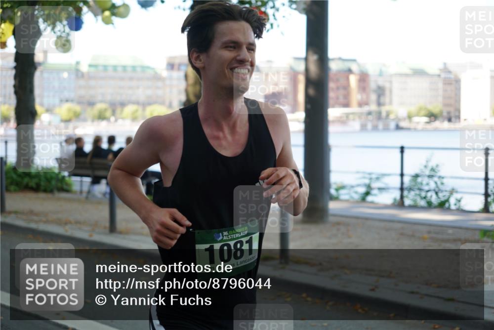 07.09.2025 - BARMER Alsterlauf Yannick Fuchs http://msf.ph/oto/8796044 07.09.2025 11:44:16 Laufen 36, 1081 meine-sportfotos.de