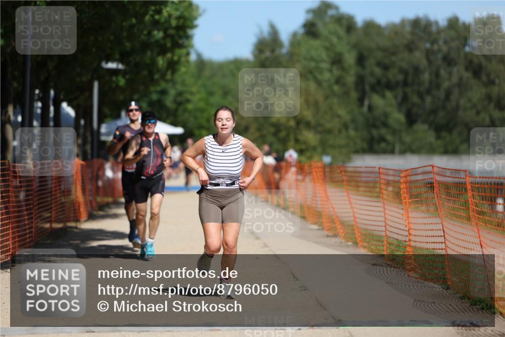 07.09.2025 - 19. Norderstedt Triathlon Michael Strokosch http://msf.ph/oto/8796050 07.09.2025 13:02:14 Laufen 750, 1264, 1293, 1391 meine-sportfotos.de