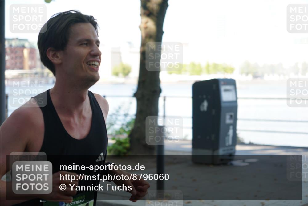 07.09.2025 - BARMER Alsterlauf Yannick Fuchs http://msf.ph/oto/8796060 07.09.2025 11:44:16 Laufen  meine-sportfotos.de