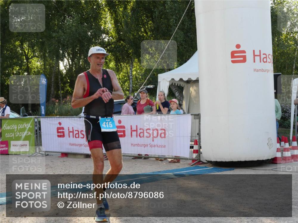 07.09.2025 - 19. Norderstedt Triathlon Zöllner http://msf.ph/oto/8796086 07.09.2025 17:10:06 Ziel 415 meine-sportfotos.de