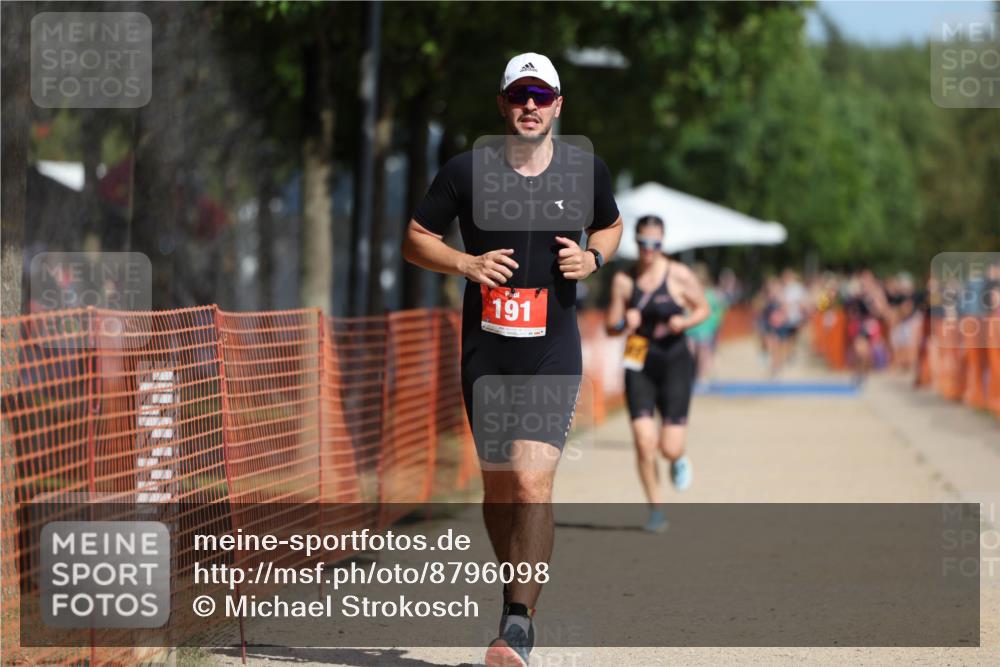 07.09.2025 - 19. Norderstedt Triathlon Michael Strokosch http://msf.ph/oto/8796098 07.09.2025 12:19:06 Laufen 191, 1187 meine-sportfotos.de