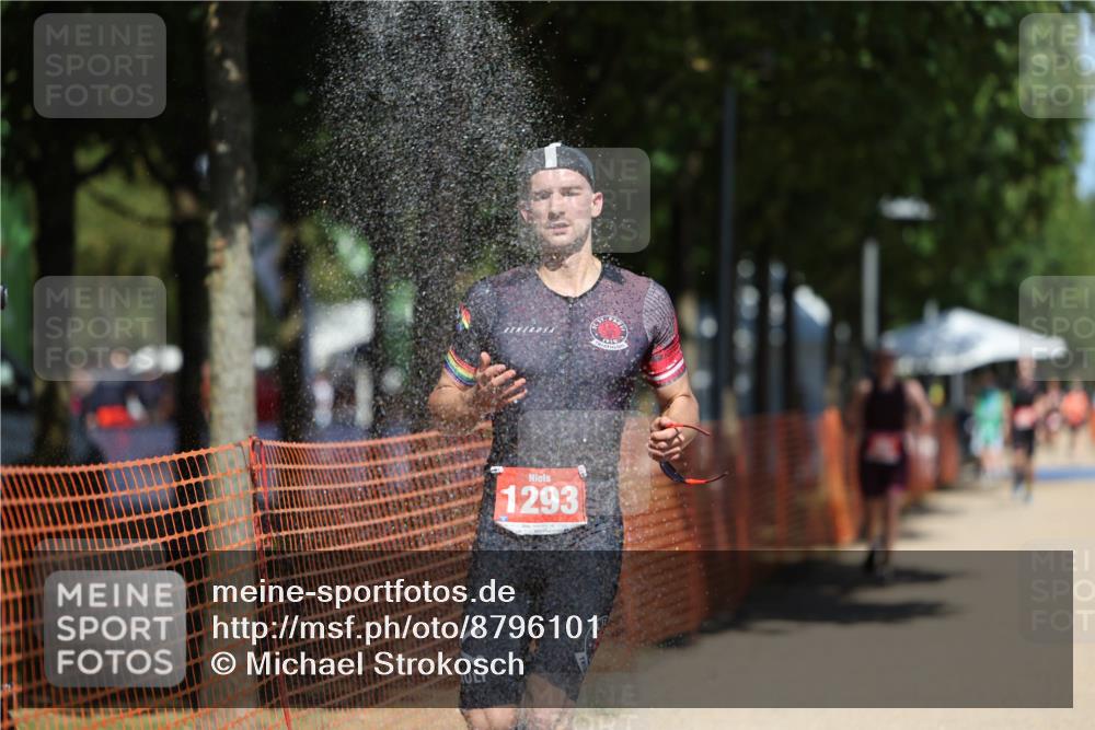 07.09.2025 - 19. Norderstedt Triathlon Michael Strokosch http://msf.ph/oto/8796101 07.09.2025 13:02:19 Laufen 265, 1264, 1293, 1391 meine-sportfotos.de