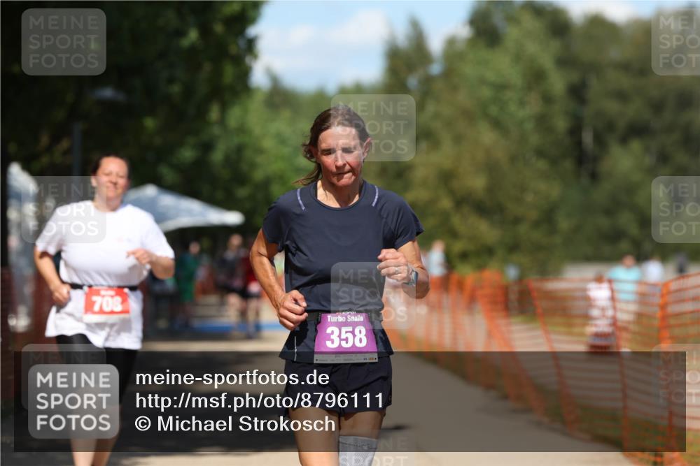 07.09.2025 - 19. Norderstedt Triathlon Michael Strokosch http://msf.ph/oto/8796111 07.09.2025 13:53:06 Laufen 358, 708 meine-sportfotos.de