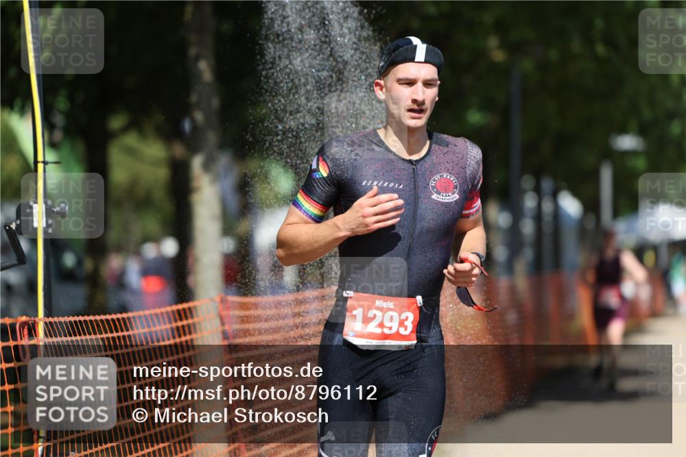 07.09.2025 - 19. Norderstedt Triathlon Michael Strokosch http://msf.ph/oto/8796112 07.09.2025 13:02:19 Laufen 265, 1264, 1293, 1391 meine-sportfotos.de