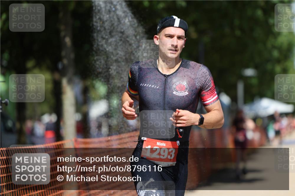 07.09.2025 - 19. Norderstedt Triathlon Michael Strokosch http://msf.ph/oto/8796116 07.09.2025 13:02:19 Laufen 265, 1264, 1293, 1391 meine-sportfotos.de