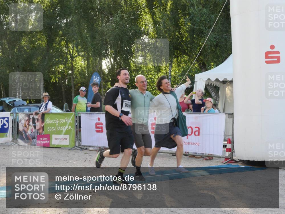 07.09.2025 - 19. Norderstedt Triathlon Zöllner http://msf.ph/oto/8796138 07.09.2025 17:11:10 Ziel 408, 945, 1410 meine-sportfotos.de