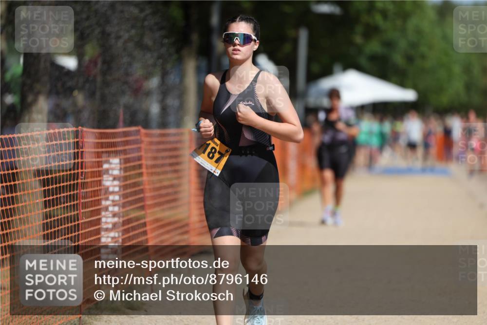 07.09.2025 - 19. Norderstedt Triathlon Michael Strokosch http://msf.ph/oto/8796146 07.09.2025 12:19:11 Laufen 191, 1187, 1286 meine-sportfotos.de