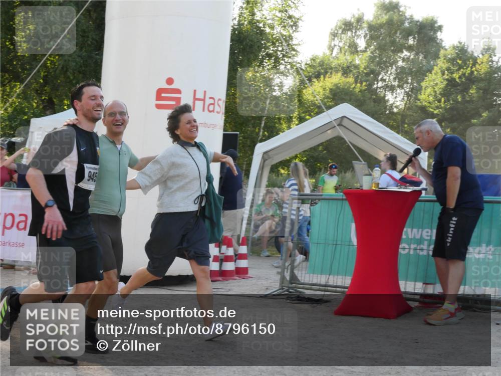 07.09.2025 - 19. Norderstedt Triathlon Zöllner http://msf.ph/oto/8796150 07.09.2025 17:11:10 Ziel 408, 945, 1410 meine-sportfotos.de
