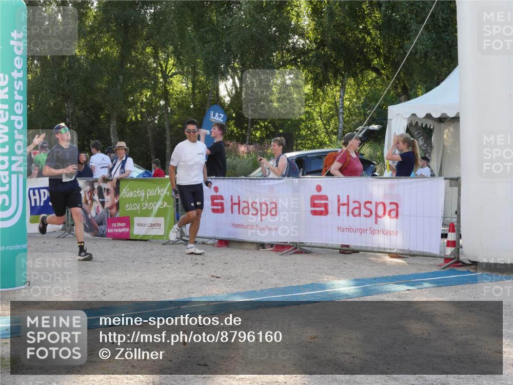 07.09.2025 - 19. Norderstedt Triathlon Zöllner http://msf.ph/oto/8796160 07.09.2025 17:11:29 Ziel 955 meine-sportfotos.de