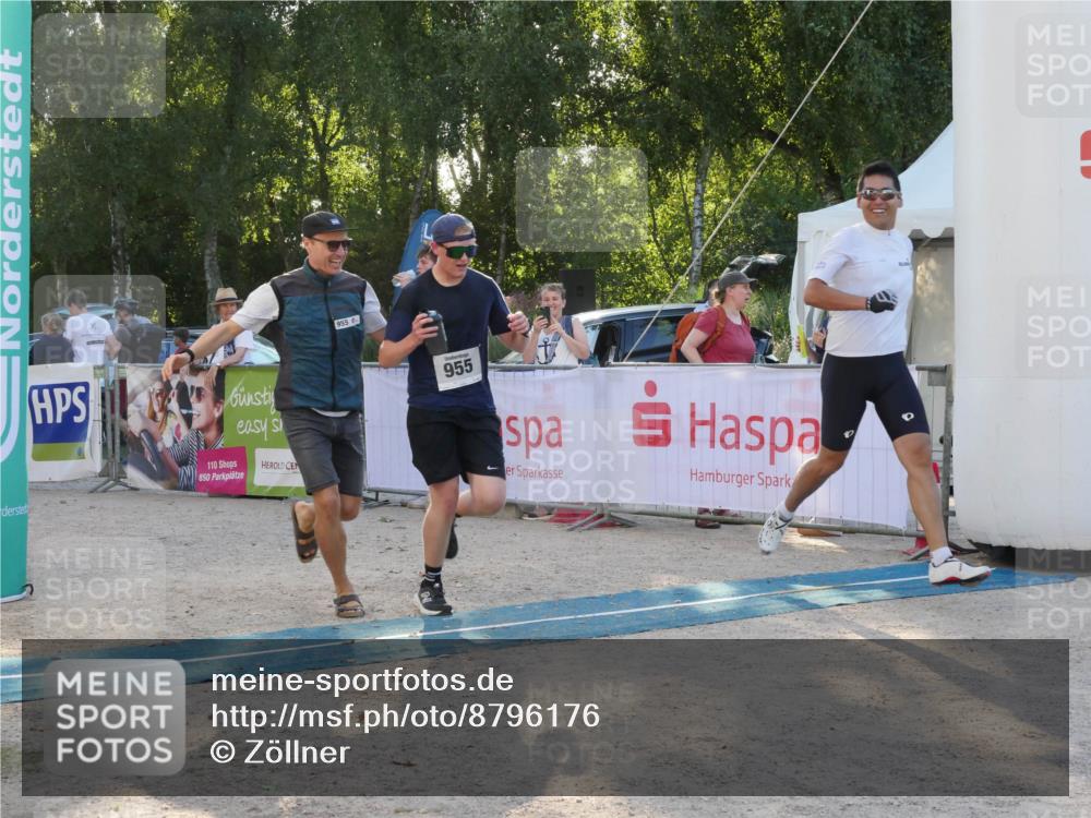 07.09.2025 - 19. Norderstedt Triathlon Zöllner http://msf.ph/oto/8796176 07.09.2025 17:11:30 Ziel 955 meine-sportfotos.de