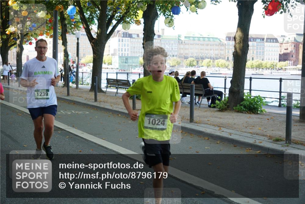 07.09.2025 - BARMER Alsterlauf Yannick Fuchs http://msf.ph/oto/8796179 07.09.2025 11:44:24 Laufen 1239, 1024 meine-sportfotos.de