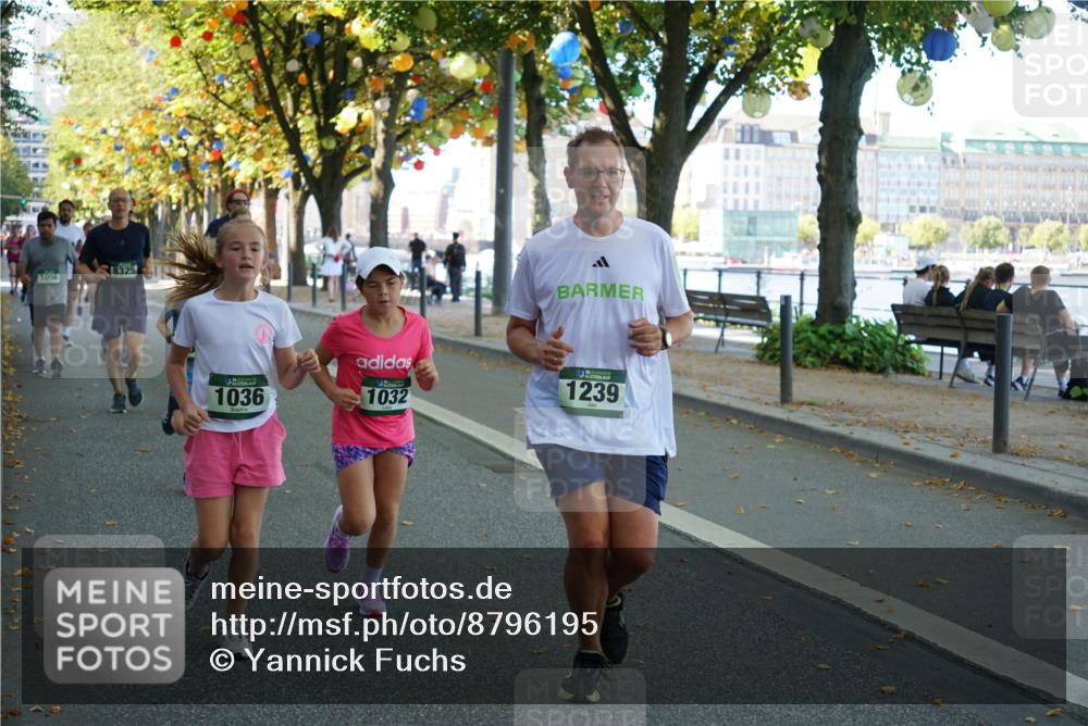 07.09.2025 - BARMER Alsterlauf Yannick Fuchs http://msf.ph/oto/8796195 07.09.2025 11:44:25 Laufen 1056, 8325, 1036, 1032, 1239 meine-sportfotos.de