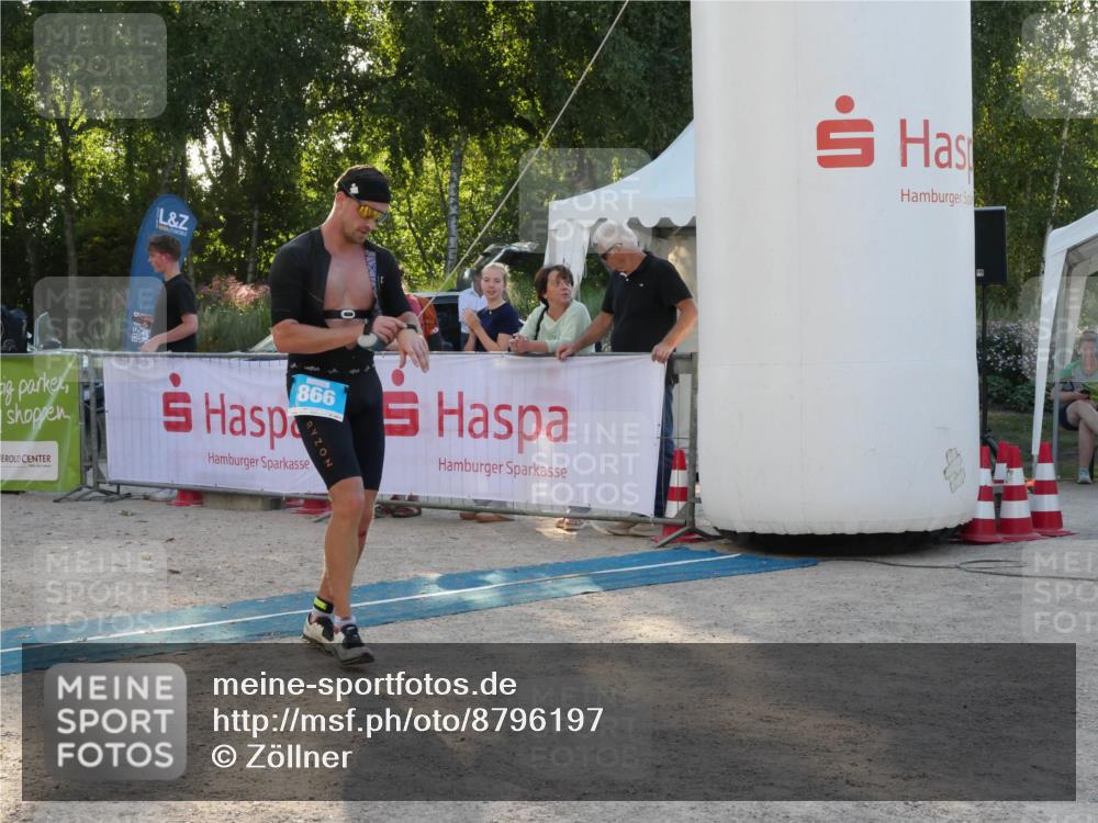 07.09.2025 - 19. Norderstedt Triathlon Zöllner http://msf.ph/oto/8796197 07.09.2025 17:11:48 Ziel 866 meine-sportfotos.de
