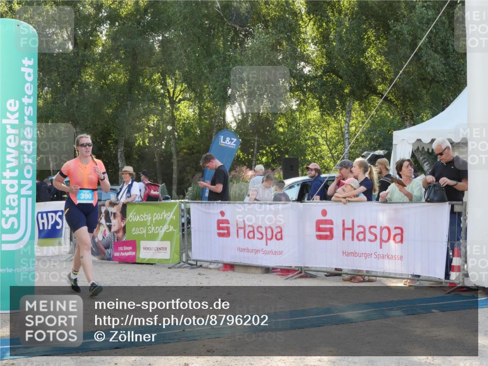 07.09.2025 - 19. Norderstedt Triathlon Zöllner http://msf.ph/oto/8796202 07.09.2025 17:12:10 Ziel 390, 1413 meine-sportfotos.de