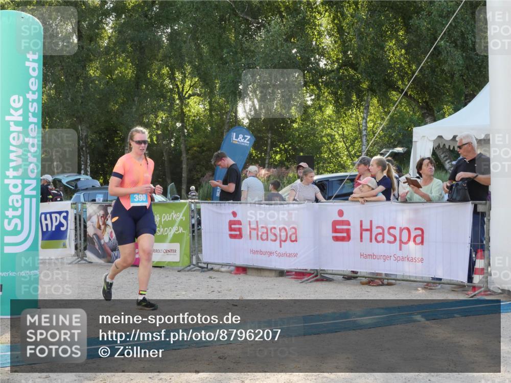 07.09.2025 - 19. Norderstedt Triathlon Zöllner http://msf.ph/oto/8796207 07.09.2025 17:12:11 Ziel 390, 1413 meine-sportfotos.de