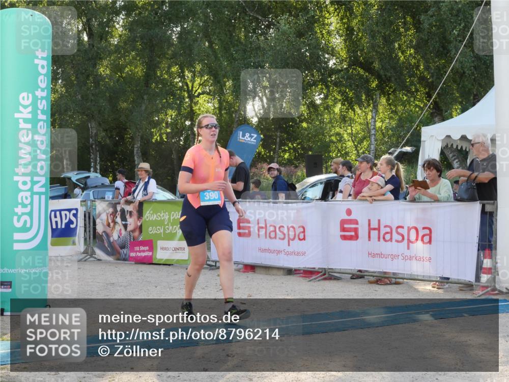 07.09.2025 - 19. Norderstedt Triathlon Zöllner http://msf.ph/oto/8796214 07.09.2025 17:12:11 Ziel 390, 1413 meine-sportfotos.de