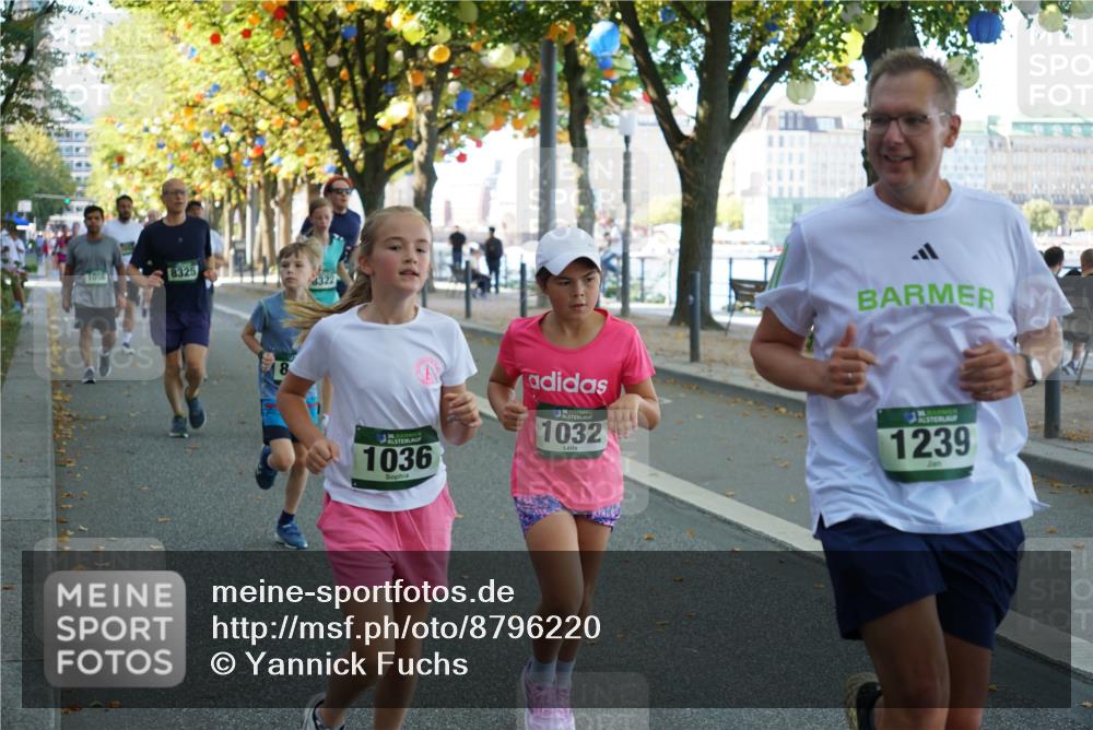 07.09.2025 - BARMER Alsterlauf Yannick Fuchs http://msf.ph/oto/8796220 07.09.2025 11:44:26 Laufen 1056, 8325, 322, 136, 1036, 1032, 1239 meine-sportfotos.de