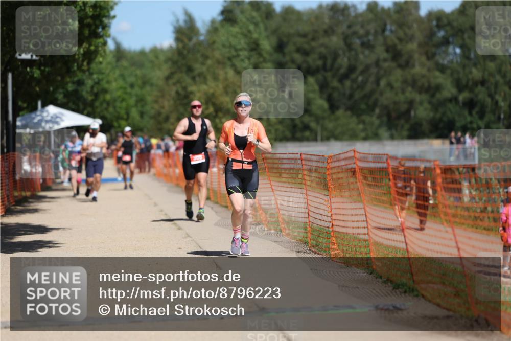 07.09.2025 - 19. Norderstedt Triathlon Michael Strokosch http://msf.ph/oto/8796223 07.09.2025 13:02:40 Laufen 308, 1337 meine-sportfotos.de