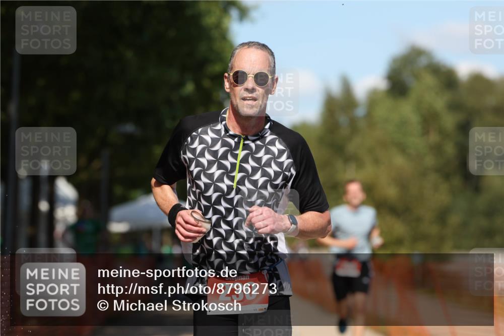 07.09.2025 - 19. Norderstedt Triathlon Michael Strokosch http://msf.ph/oto/8796273 07.09.2025 13:53:25 Laufen 230, 790, 805 meine-sportfotos.de