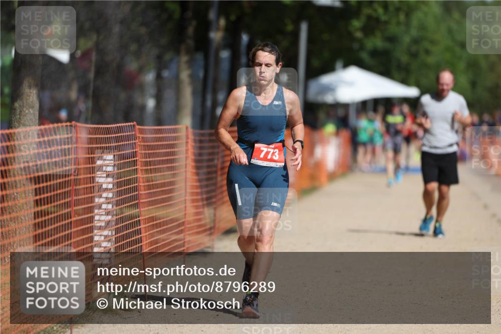 07.09.2025 - 19. Norderstedt Triathlon Michael Strokosch http://msf.ph/oto/8796289 07.09.2025 12:19:33 Laufen 773, 801, 1333 meine-sportfotos.de