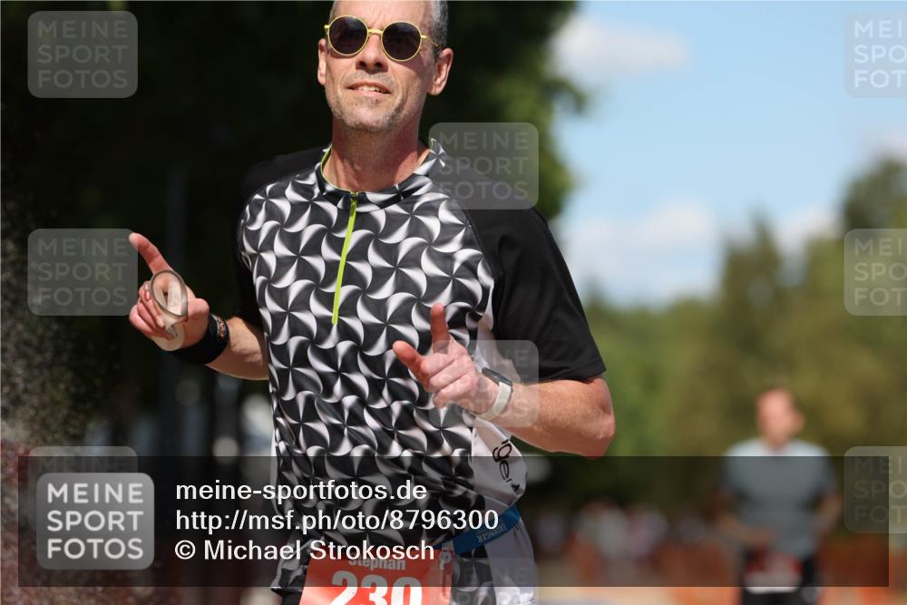07.09.2025 - 19. Norderstedt Triathlon Michael Strokosch http://msf.ph/oto/8796300 07.09.2025 13:53:26 Laufen 230, 790, 805 meine-sportfotos.de