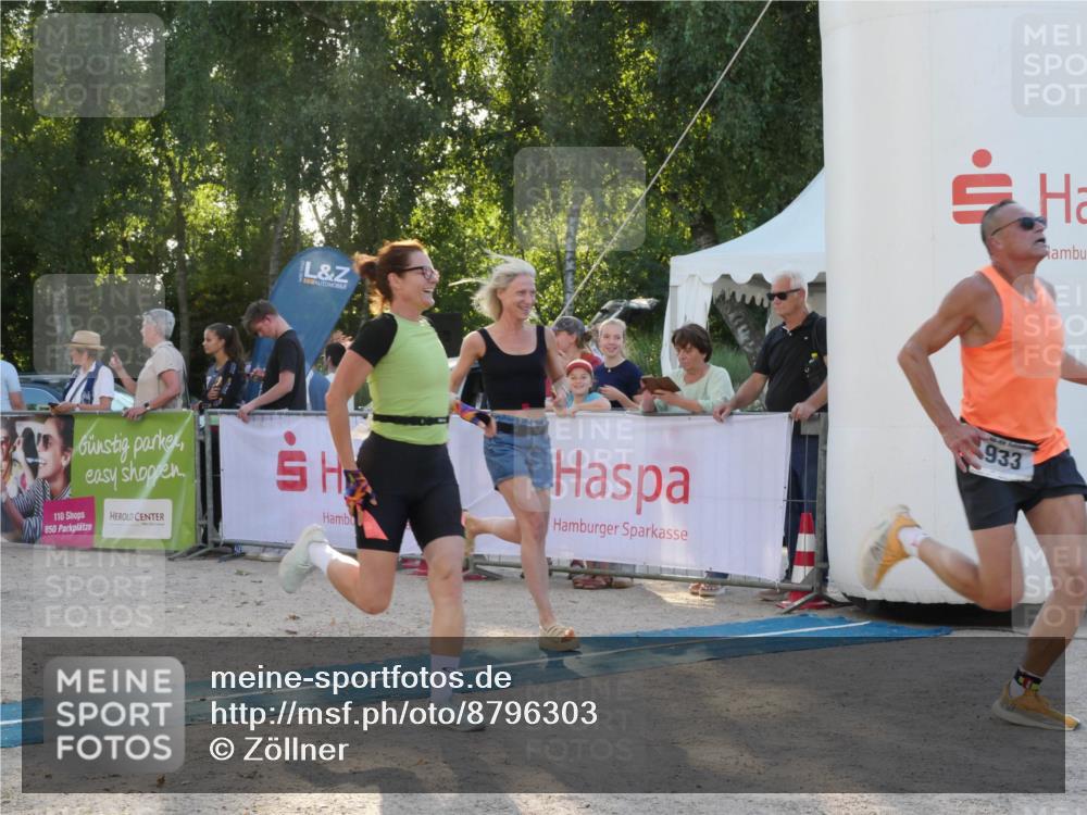 07.09.2025 - 19. Norderstedt Triathlon Zöllner http://msf.ph/oto/8796303 07.09.2025 17:12:52 Ziel 933 meine-sportfotos.de