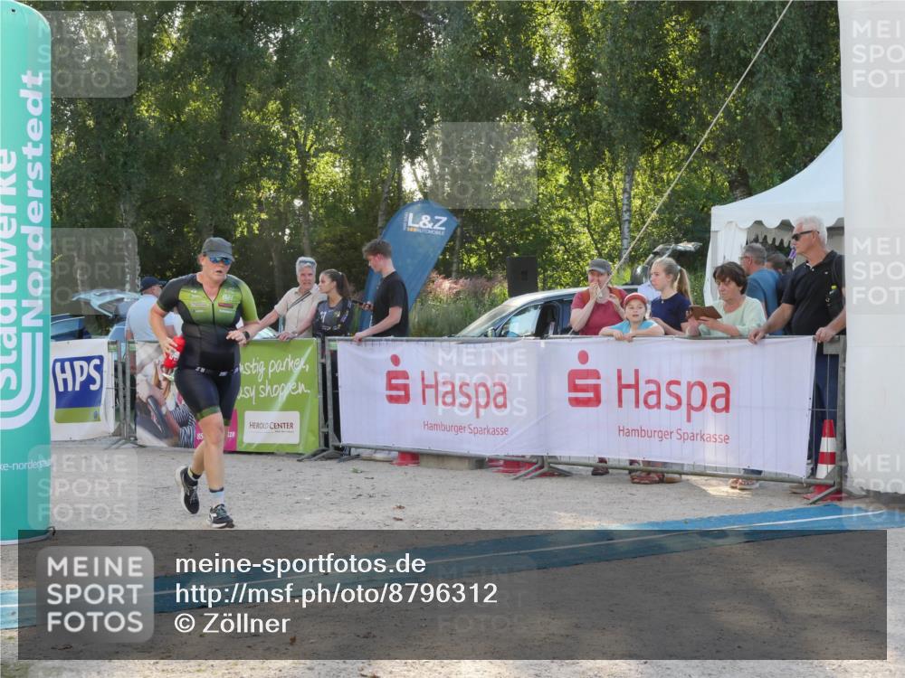 07.09.2025 - 19. Norderstedt Triathlon Zöllner http://msf.ph/oto/8796312 07.09.2025 17:12:57 Ziel 454, 933 meine-sportfotos.de