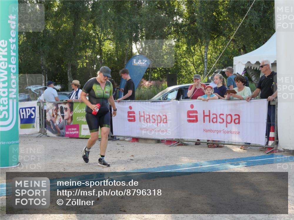 07.09.2025 - 19. Norderstedt Triathlon Zöllner http://msf.ph/oto/8796318 07.09.2025 17:12:58 Ziel 454, 933 meine-sportfotos.de