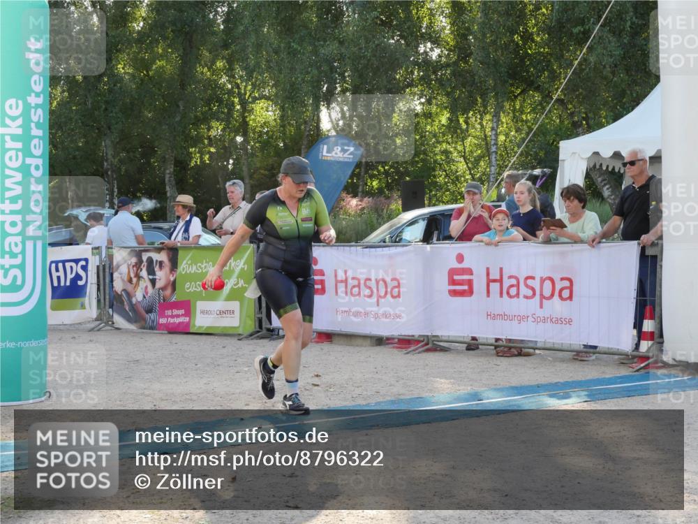 07.09.2025 - 19. Norderstedt Triathlon Zöllner http://msf.ph/oto/8796322 07.09.2025 17:12:58 Ziel 454, 933 meine-sportfotos.de
