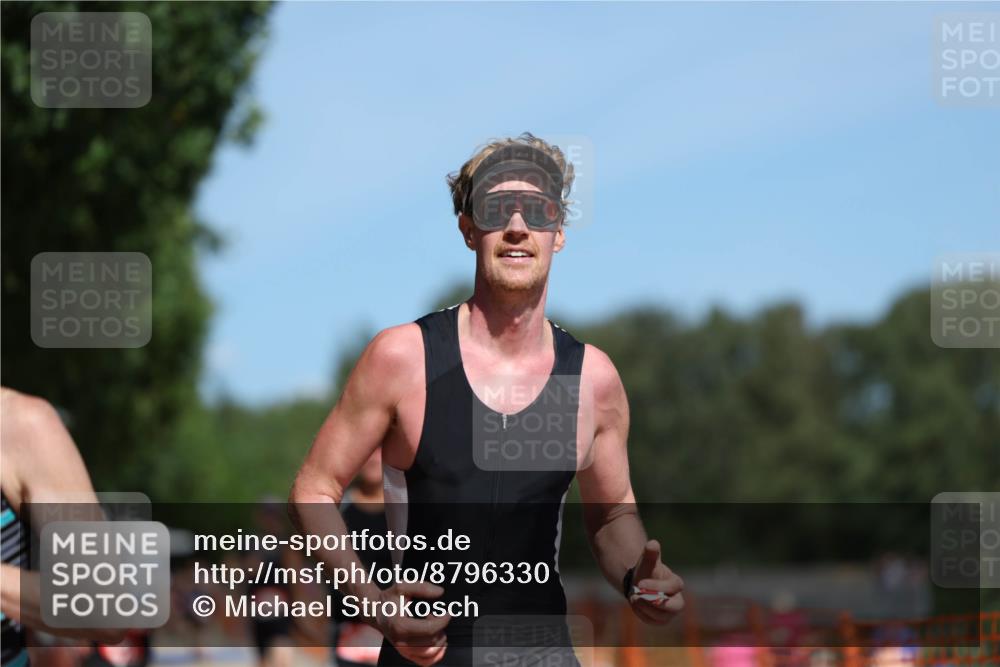 07.09.2025 - 19. Norderstedt Triathlon Michael Strokosch http://msf.ph/oto/8796330 07.09.2025 13:02:55 Laufen 145, 159, 233, 236, 266, 1364 meine-sportfotos.de