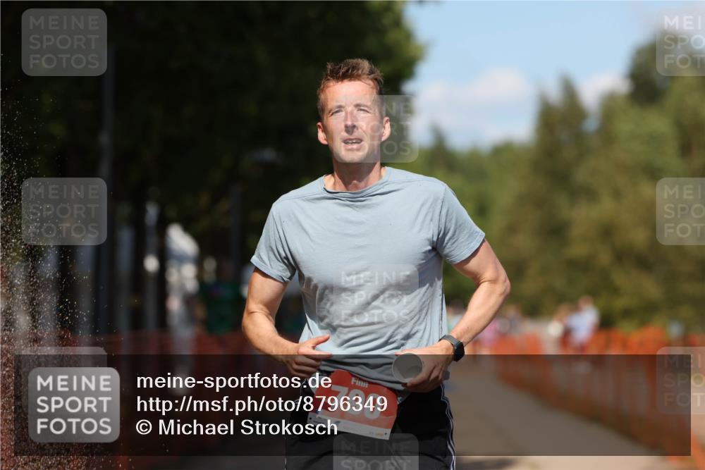 07.09.2025 - 19. Norderstedt Triathlon Michael Strokosch http://msf.ph/oto/8796349 07.09.2025 13:53:29 Laufen 230, 790 meine-sportfotos.de