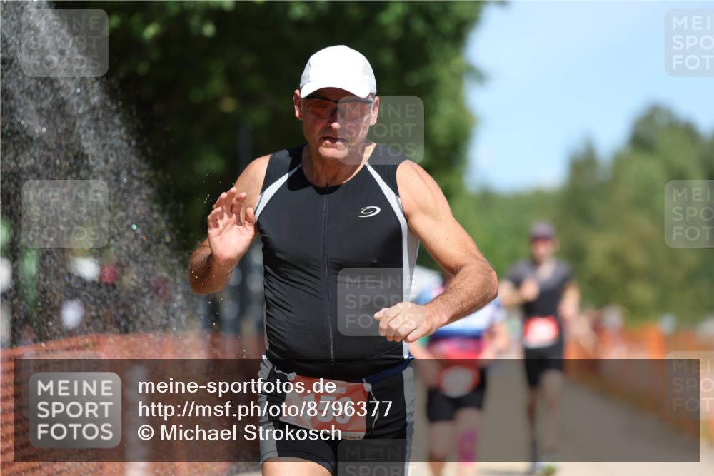07.09.2025 - 19. Norderstedt Triathlon Michael Strokosch http://msf.ph/oto/8796377 07.09.2025 13:02:58 Laufen 159, 233, 266 meine-sportfotos.de